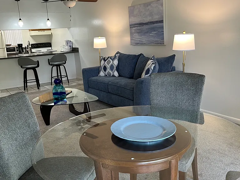 615 NW Oleander St #202 — Photo 5