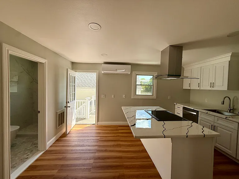 10 Elmwood St #12 — Photo 14