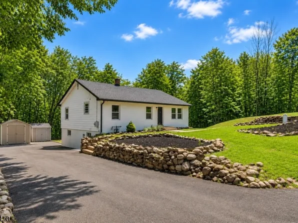 74 Hook Mountain Rd, Montville Twp., NJ 07045
