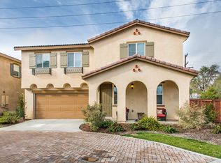 8285 Perla Dr, Riverside, CA 92504