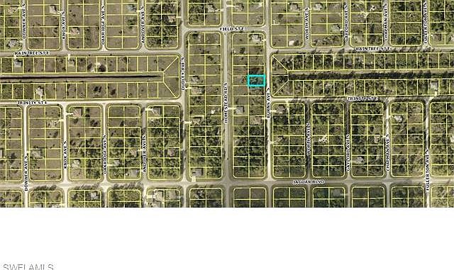 2nd image of 752 Burns Ave S