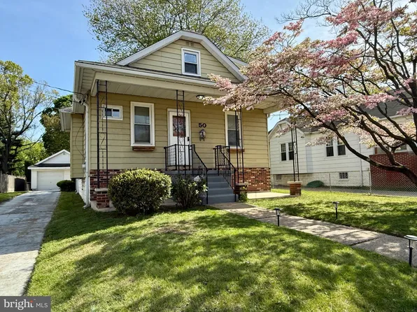 50 Gradwell Ave, Maple Shade, NJ 08052