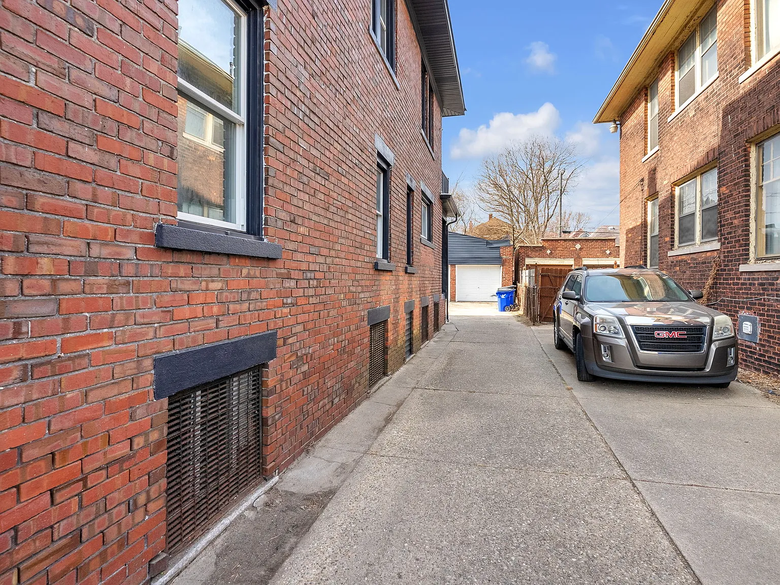 3 bed, 1300 sqft, $1,475 — Photo 3