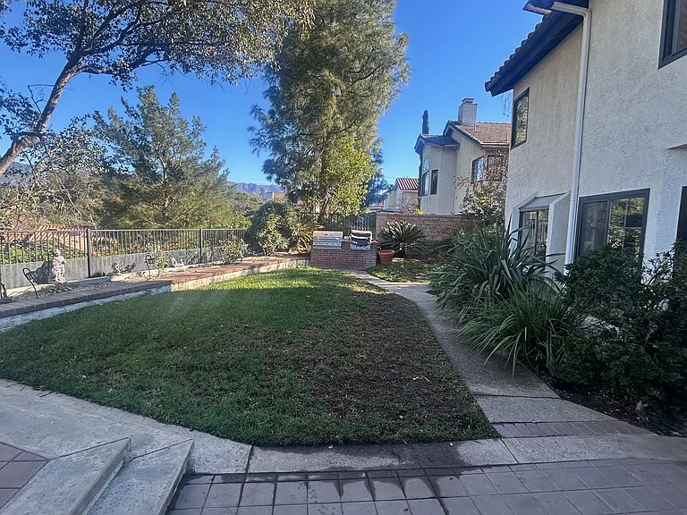 3098 Dragonfly St — Photo 32