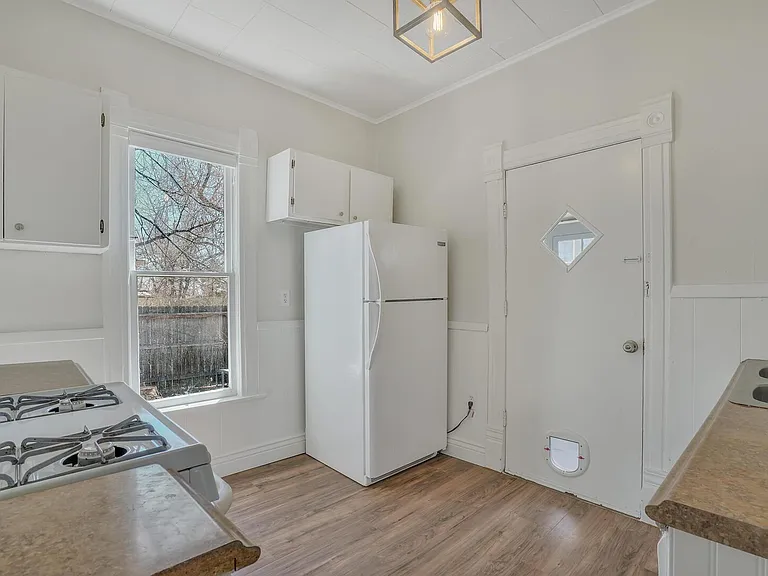 1519 W Cucharras St — Photo 9