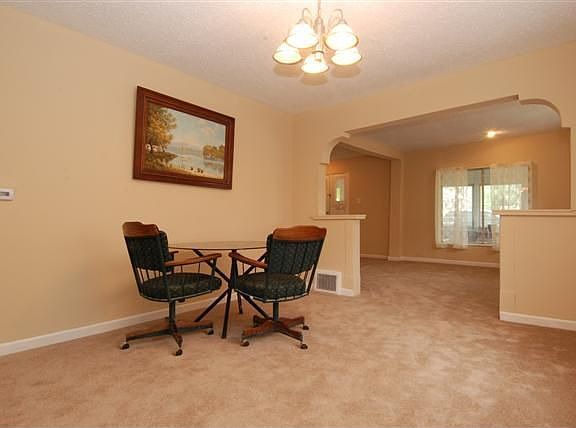 3rd image of 9022 Midland Blvd