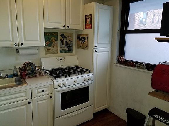 2nd image of 6115 98th St APT 5H