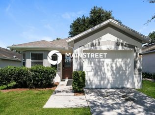 523 Scarlet Maple Ct, Plant City, FL 33563