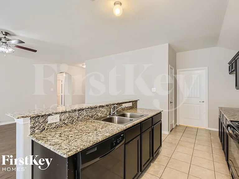 278 Meadowcrest Dr — Photo 7