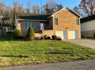 3540 Crestwood Dr, Kingsport, TN 37664