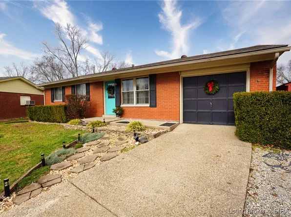 1028 Spicewood Plaza, Clarksville, IN 47129