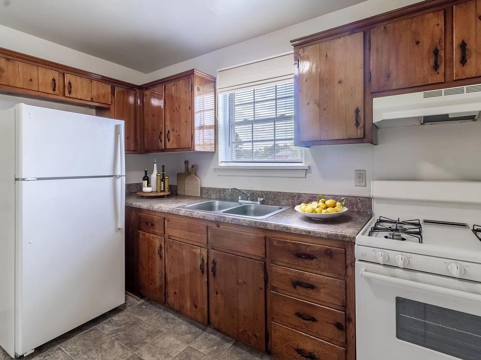 Landmark at Gayton Apartments — Photo 4