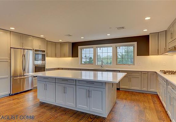 5th image of 3570 Plover Pl