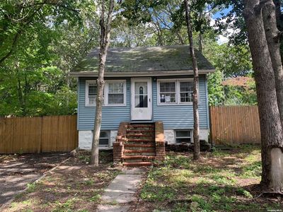 33 Malverne Road, Sound Beach, NY, 11789