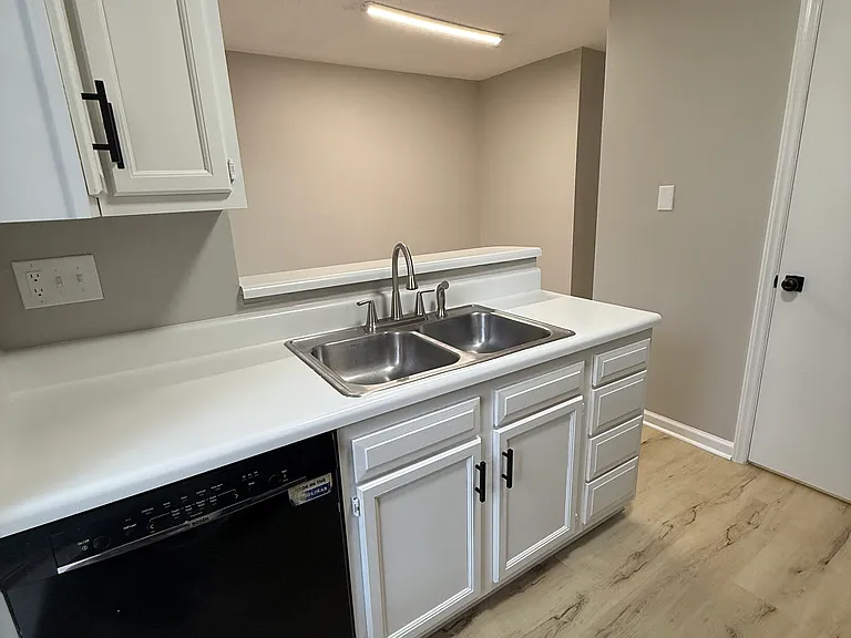 6472 Windsor Gate Ln — Photo 13