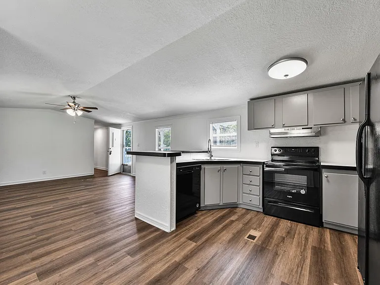 119 McCallman Rd — Photo 8