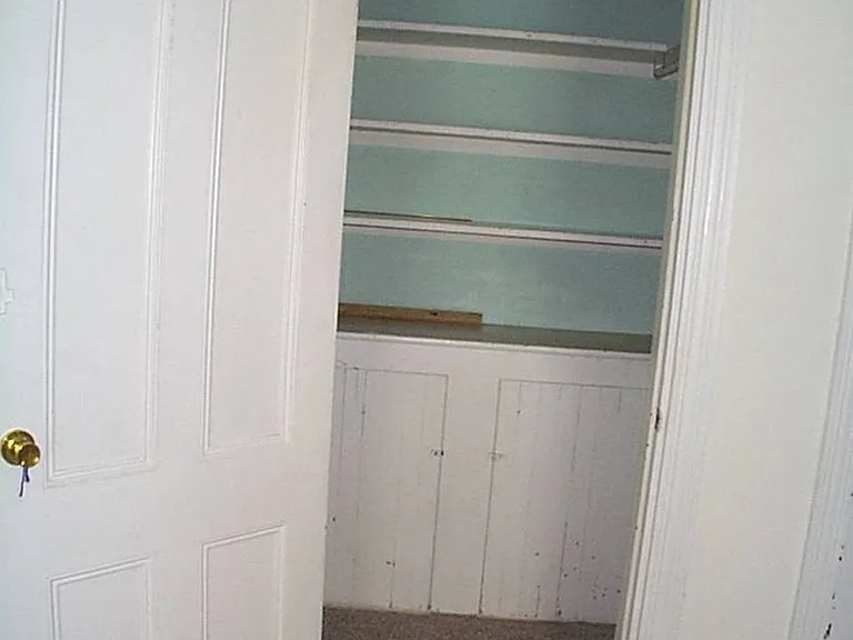 11-13 Oak St — Photo 5