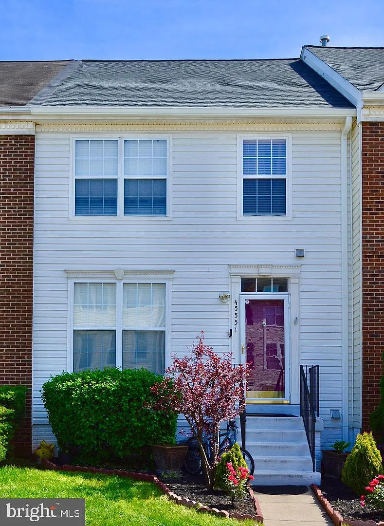3 bed, 3.5 bath, 1840 sqft, $2,950 — Photo 1