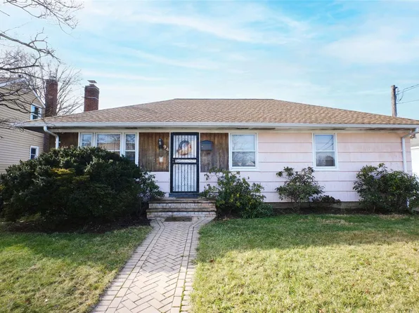 94 Milburn Avenue, Hempstead, NY 11550