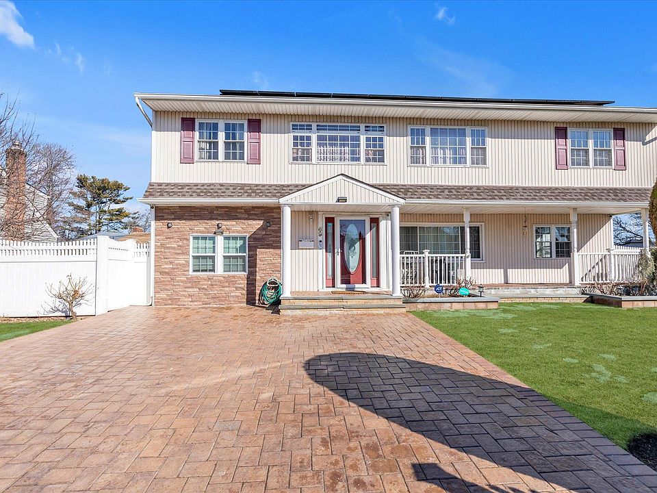 1st image of 69 Lloyd Court