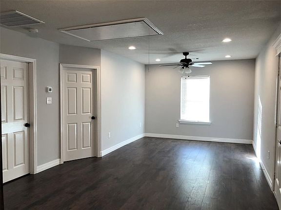 3rd image of 6215 Conley St