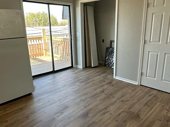 4th image of 538 W 5th St APT B