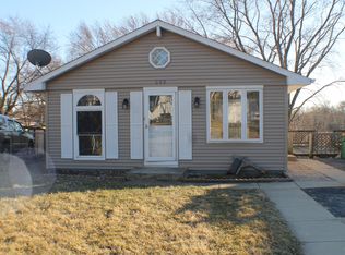 923 Ronald Ter, Round Lake Beach, IL 60073