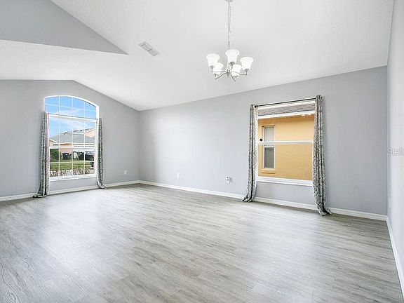 3rd image of 3115 Heritage Park Way