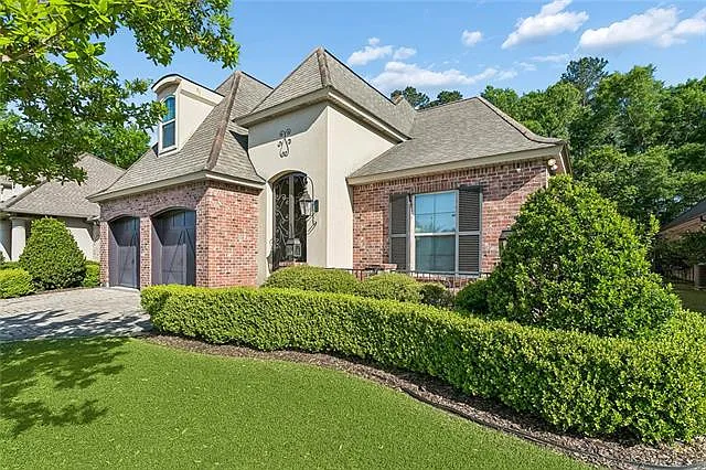 4 bed, 3.5 bath, 2936 sqft, $3,500 — Photo 2