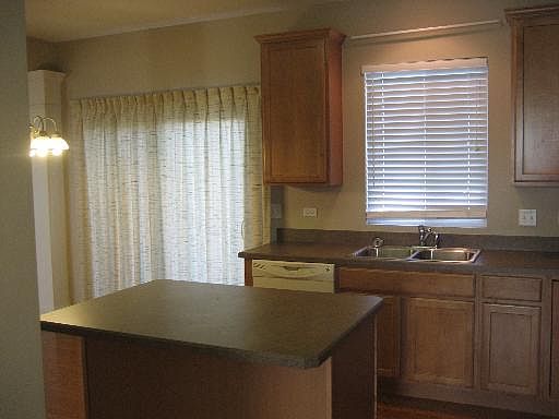 4th image of 12505 Blue Iris Ln