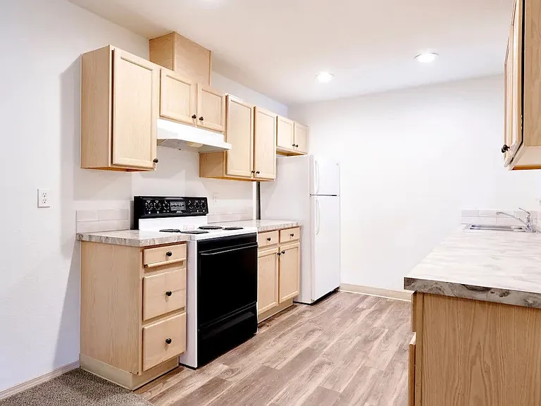 Devonwood & First Place — Photo 12