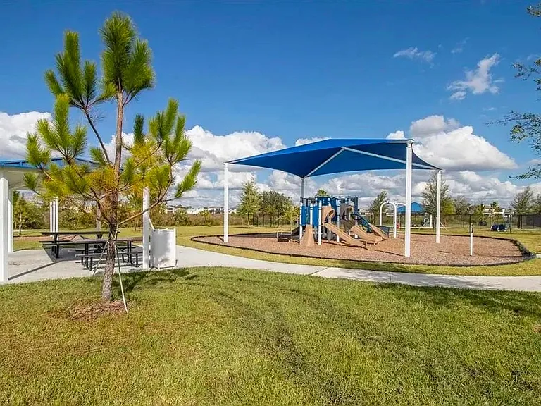 31853 Blue Passing Loop — Photo 35