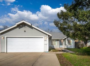 901 Herring Ave, Rio Linda, CA 95673