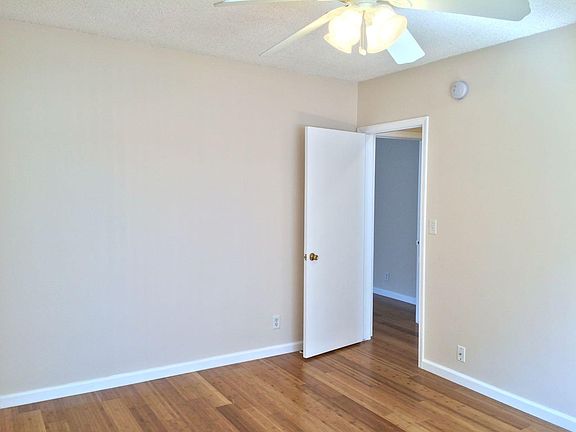 4th image of 1317 S Bundy Dr #8