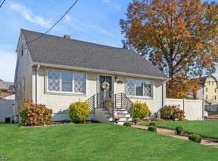 303 N 17th St, Kenilworth, NJ 07033