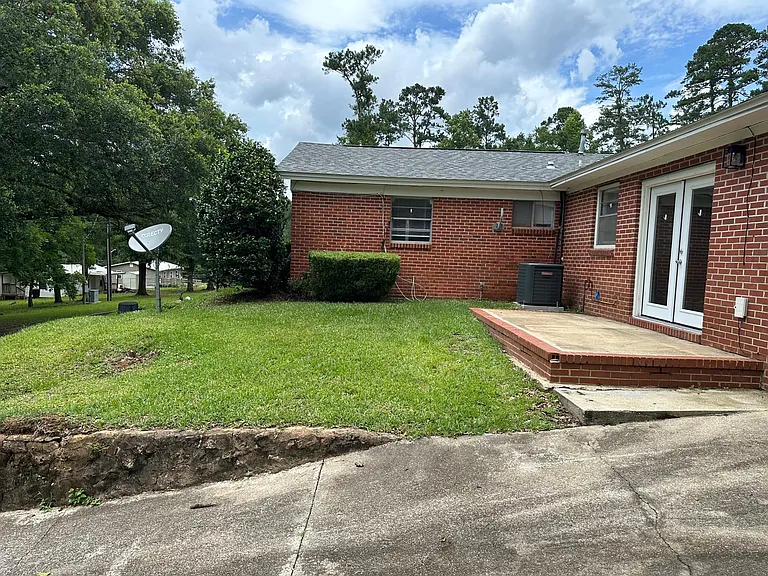 801 Golfview Dr — Photo 13
