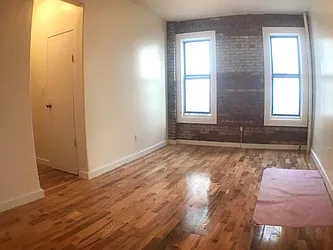 Rented by Lang Realty LLC