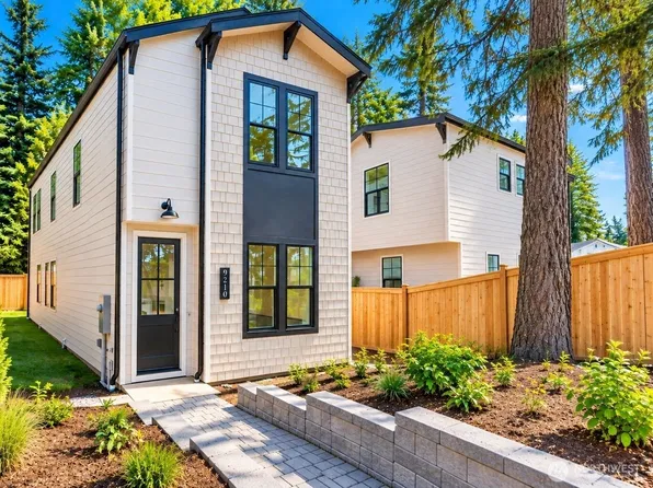 9210 116th Avenue NE, Kirkland, WA 98033