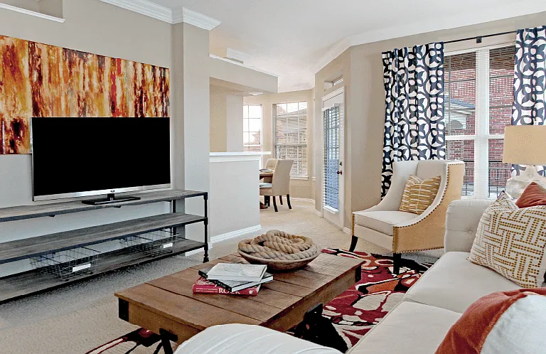 The Biltmore Apartments — Photo 2