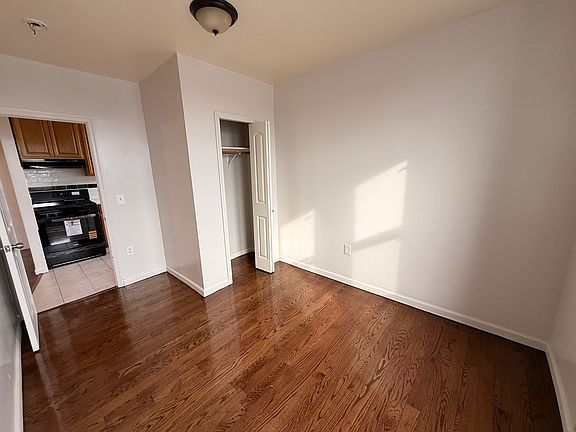 5th image of 6602 Broadway #46E