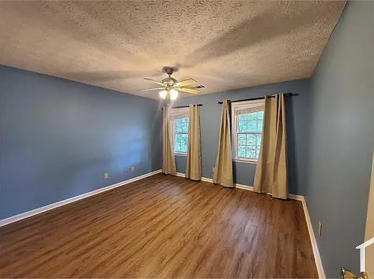 2083 Melissa Ct — Photo 17
