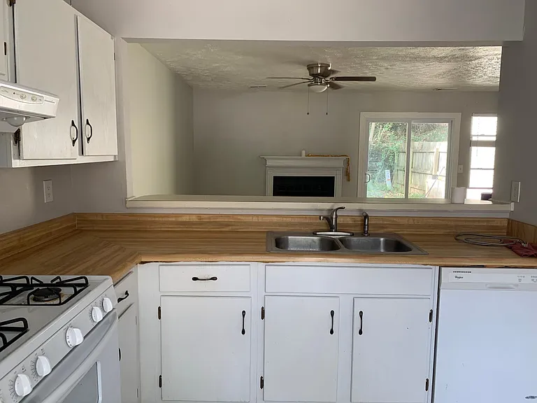 3577 Kennesaw Station Dr NW — Photo 3