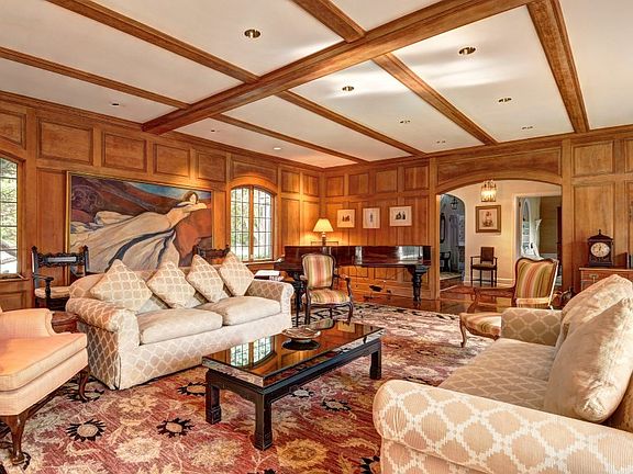 5th image of 23 Hedges Ln