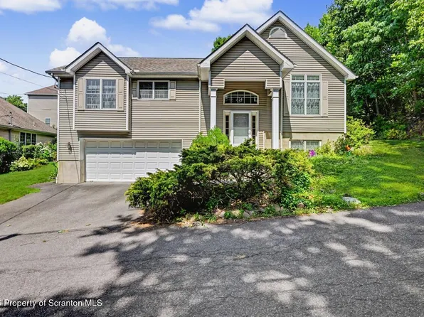 923 Meade St, Dunmore, PA 18512