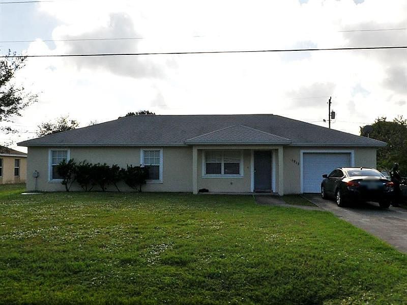 1st image of 1912 SE Berkshire Blvd