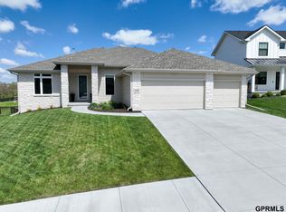 7030 N 172nd St, Bennington, NE 68007