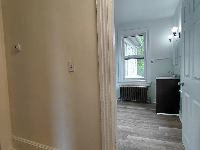 163 Washington St #2 — Photo 16