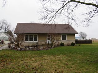 305 S Lincoln St, Broadlands, IL 61816