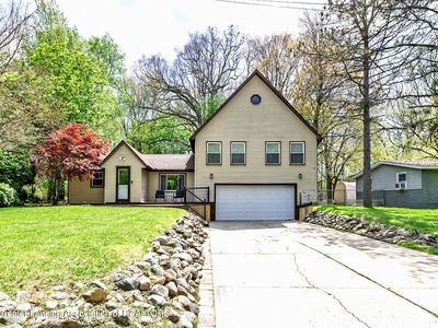 911 Elmwood St, Dewitt, MI, 48820