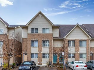 21 Replin Rd #40, Toronto, ON M6A 2M8